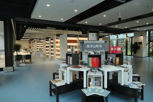 如果您烦恼书店管理比较复杂，记录数据麻烦，那么书店销售管理系统将会成为您的福音