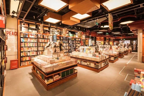 网红书店除了聚集流量外，还需要依靠书店管理系统帮助书店变现，这样才能在当今的市场中生存下来