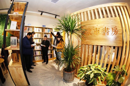 今后潍坊市图书馆将发挥龙头作用，带动全市各级公共图书场馆，充分利用资源、设施、空间、人才等方面优势，不断丰富和广泛开展以阅读为核心的主题阅读活动